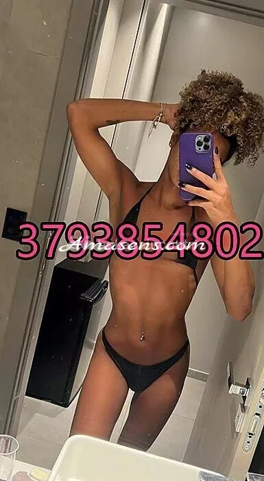 escort.it - 🆕Appena arrivata del Brasile 🐷con bel bastone in mezzo alle gambe!🔥