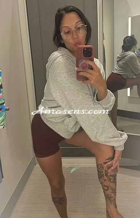 escort.it - Cerco Sugardaddy serio, rispettoso e con indole sottomessa.
