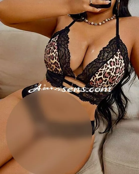 escort.it - GIULIA SENO NATURALE PROSPEROSO DA POTER TOCCARE,