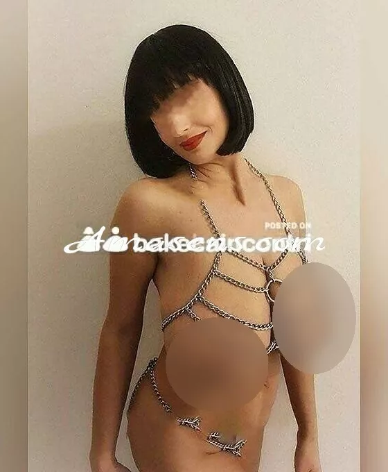 escort.it - MI PRESENTO ANNA, UNA CASALINGA SUPER MATURA E NINFOMANE
