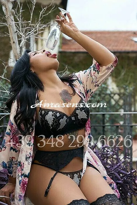 escort.it - 💜ORISTANO 💜TRANS GIOVANE E 100% REALE💜 💜VIOLA HERGEZ💜 ATT e PASS💜BELLA VERSATILE
