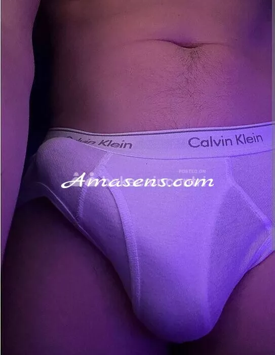 escort.it - TI ASPETTO X FARTI PROVARE IL MIO ARNESE SEMPRE DURO....NO GRATIS