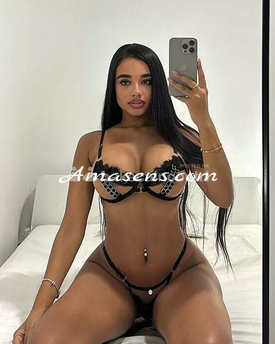 escort.it - Ti offre MASSAGGIO LINGAM e prostatico e manipolazione della parte intima con controllo dell'eiaculazione anche su tutto il corpo.