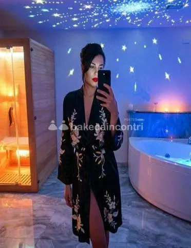 escort.it - A FAENZA VERONICA Italiana vero body massage.AMBIENTE RINNOVATO CON SPA.