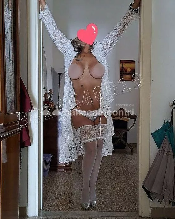 escort.it - A MARIGLIANELLA💋CARMELA💋NON AVER PAURA LA PERSONA DELLE FOTO ESISTE ED E' PRONTA A DONARTI TUTTE LE SUE BONTA'❤❤💋🔞