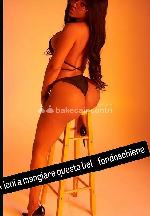 escort.it - ANCHE A DOMICILIO,Ciao, sono, massaggiatrice , una calda e sensuale ragazza, con molto buon senso e metto dedizione in tutto quello che faccio