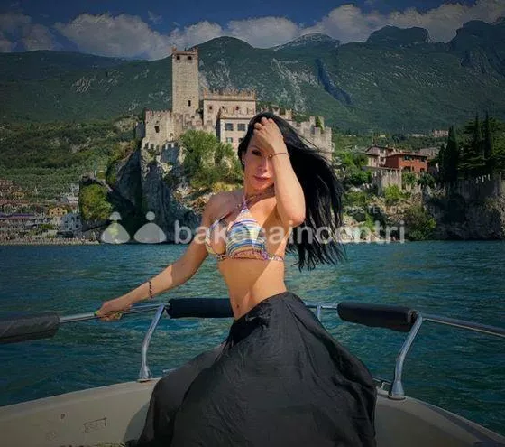 escort.it - DISPONIBILE A MORBEGNO O TI RAGGIUNGO AL TUO DOMICILIO Foto reali amatoriali COLOMBIANA corpo da modella VAIOLETH
