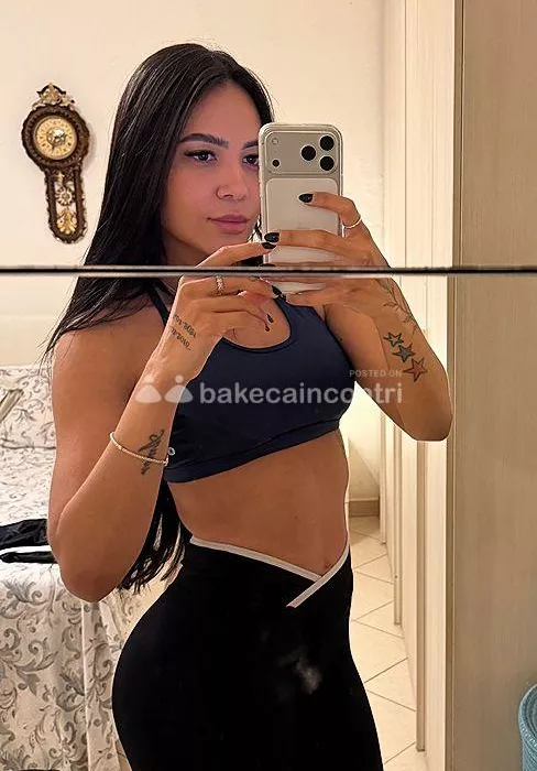 escort.it - Donna brasiliana, bellissima, attraente, corpo scolpito, pompino bollente e delirante.