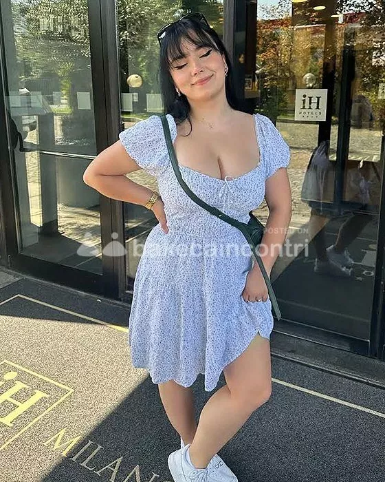 escort.it - Giovane donna dolce, elegante e appassionata – Disponibile per momenti unici