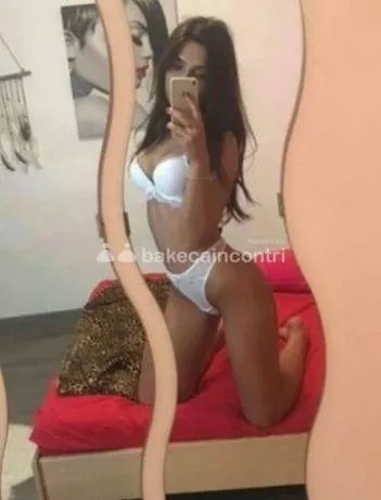 escort.it - Kris LA REGINA DELLO SQUIRTING PONPINO NATURAL massaggio íntimo naturali ti aspeto con dolcezza per un momento di piacere FIGA STRETTA E CALDA