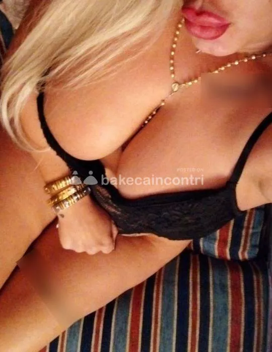 escort.it - LAURA SENSUALE  MASSAGGIATRICE ... RITORNATA IN ZONA...TI PROPONGO QUALCOSA DI DIVERSO DAL SOLITO, QUALCOSA DI ESTREMAMENTE PIACEVOLE!