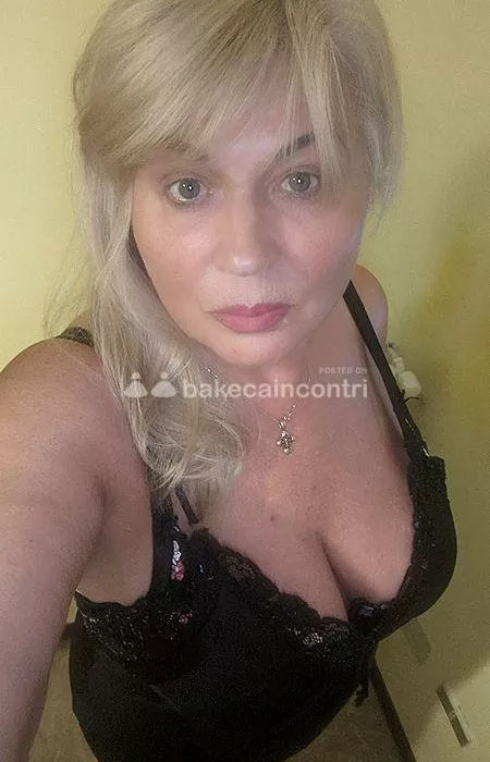 escort.it - MILF UKRAINA... Donna matura.