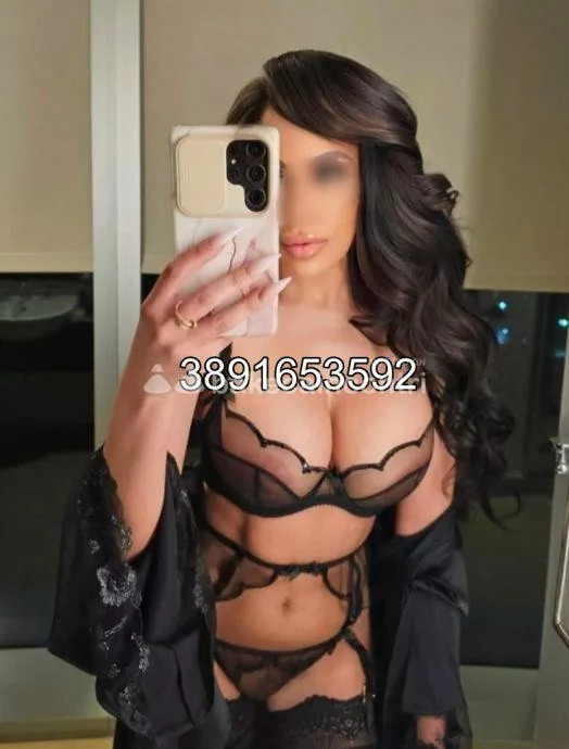 escort.it - NOVITA' APPENA ARRIVATA  ELLY  SPLENDIDA RAGAZZA MOLTO DISPONIBILE PER MOMENTI INTRIGANTI
