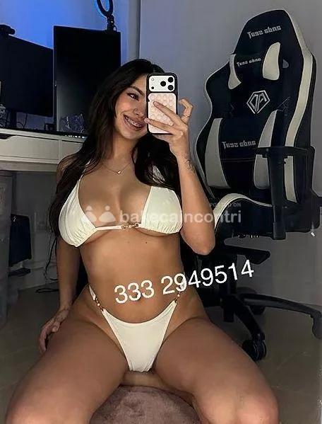 Foto di 3332949514