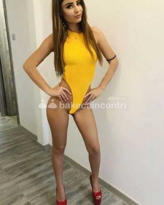 escort.it - Prima volta🍒piccolina troietta🍒 adoro succhiare 🍭con la mia calda bocca ed essere 🍭leccata