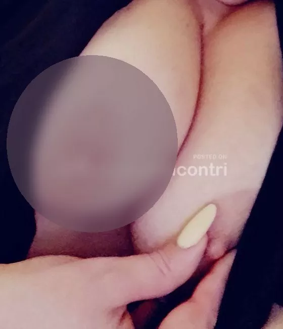 escort.it - SONO ITALIANA.  CERCO UOMO CHE MI MASSAGGI CON OLIO E CHE MI OBBLIGHI A GODERE. LECCAMI E SE VUOI SCOPAMI