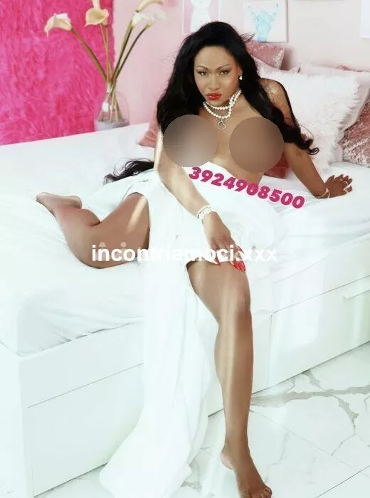 Foto di 3924908500