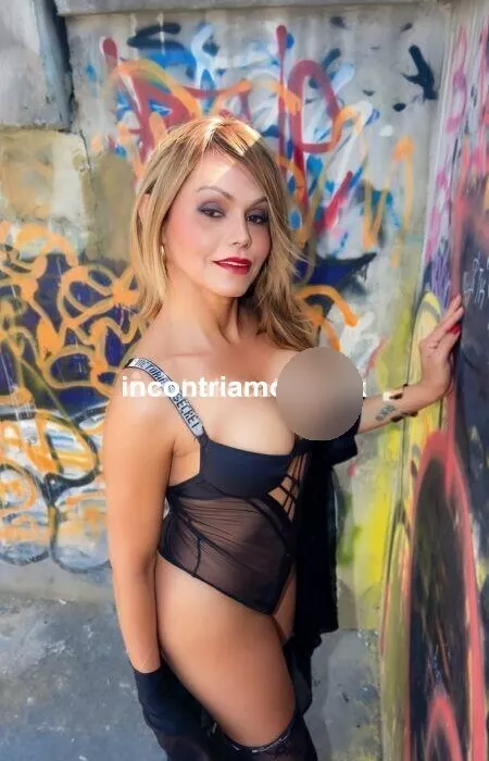 escort.it - A  VERCELLI CLAUDIA KISS TRANS LA REGINA DELLE PORCATE E TORNATA VIENE COMPLETISSIMA BRAVISSIMA
