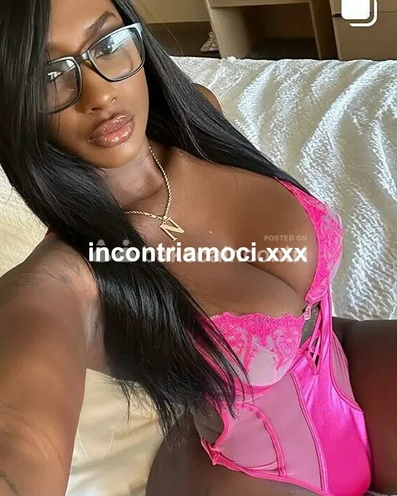 escort.it - Apena arrivata darlen la regina de pompino con gola profunda