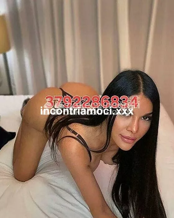 escort.it - Appena arrivata sara x pochi giorni Giovanissima Transessuale Super completa Trasgressiva foto Self Reali Al