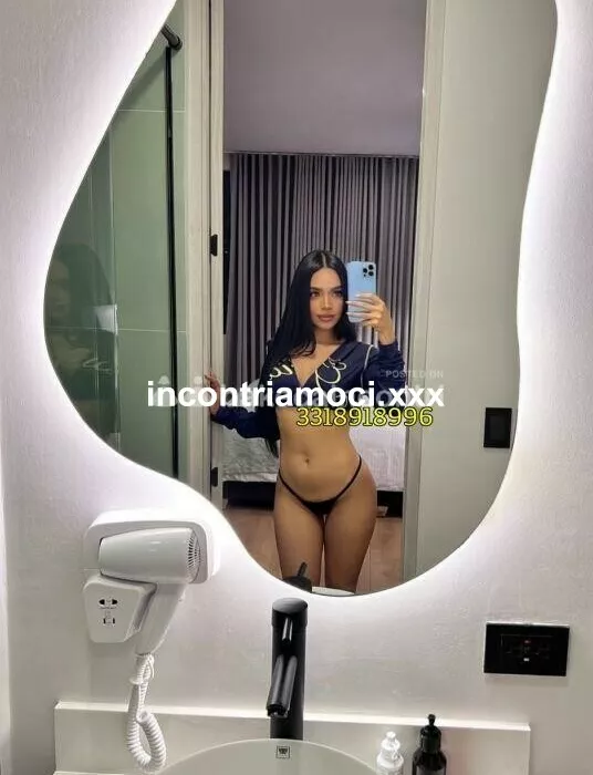 Foto di 3318918996