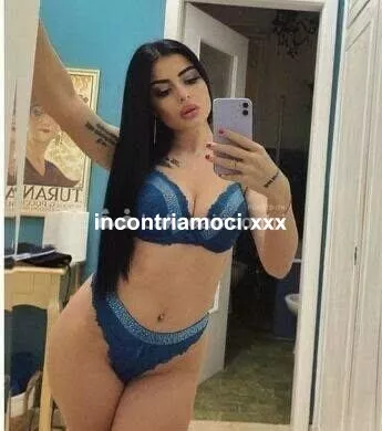 Foto di 3892048005
