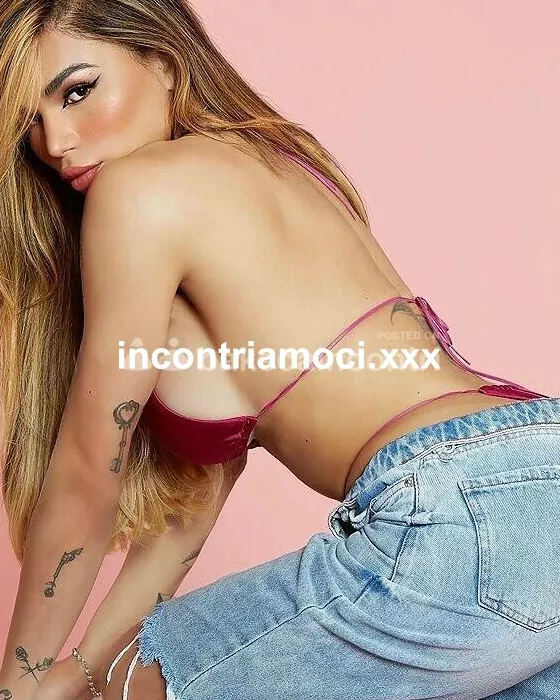 escort.it - Bella calda e molto porcellina