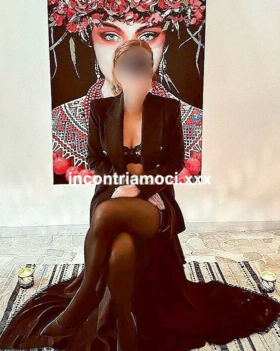 escort.it - Bellissima milf dagli occhi verde smeraldo …