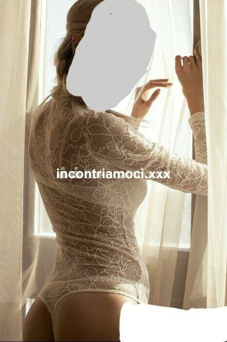 escort.it - Biondina sola