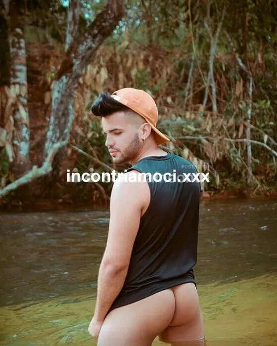 escort.it - Brasiliano con il cazzo grande 22cm pronto a soddisfare i tuoi feticci Sono appena arrivato da pochi giorni disponibile 💦🇧🇷😈