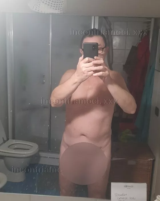 escort.it - Cerco donna matura o anziana vogliosa!