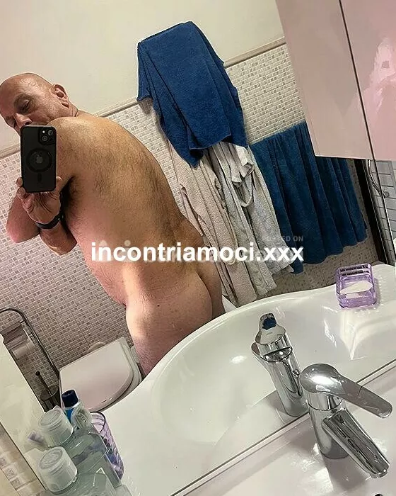 escort.it - Cerco trans o trav femminile per massaggi e divertimento, posso ospitare