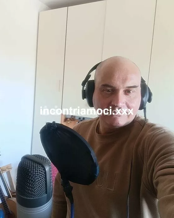 escort.it - Cerco una relazione seria con una donna Trans, ho 55 anni e vivo a Bologna.