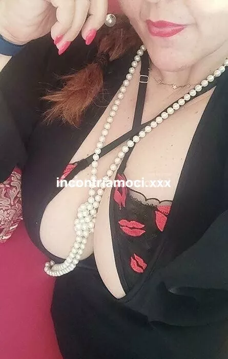 escort.it - CURVY ITALIANA