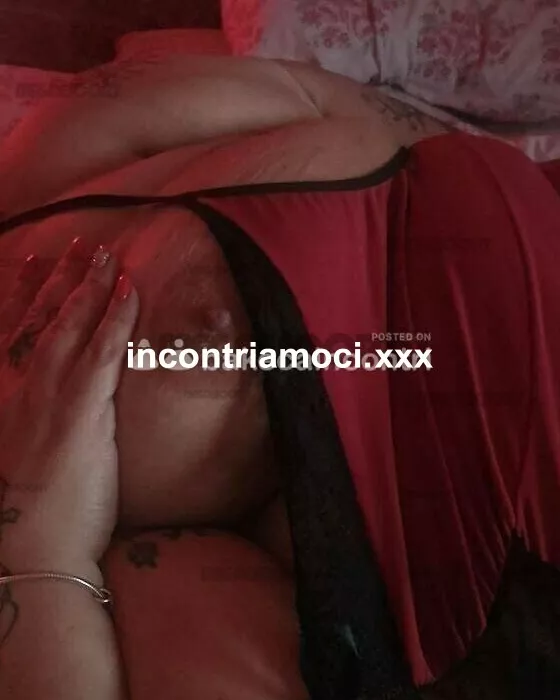 escort.it - Donna abbondante in carne milf.