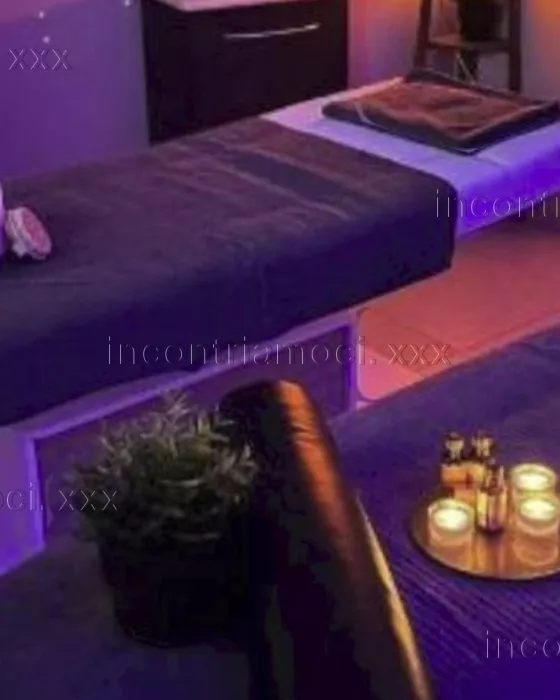 escort.it - IL VERO MASSAGGIO TANTRA ESEGUITO DA UOMO E DONNA