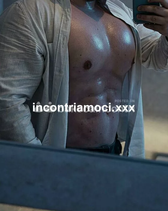 escort.it - Muscoloso per incontro