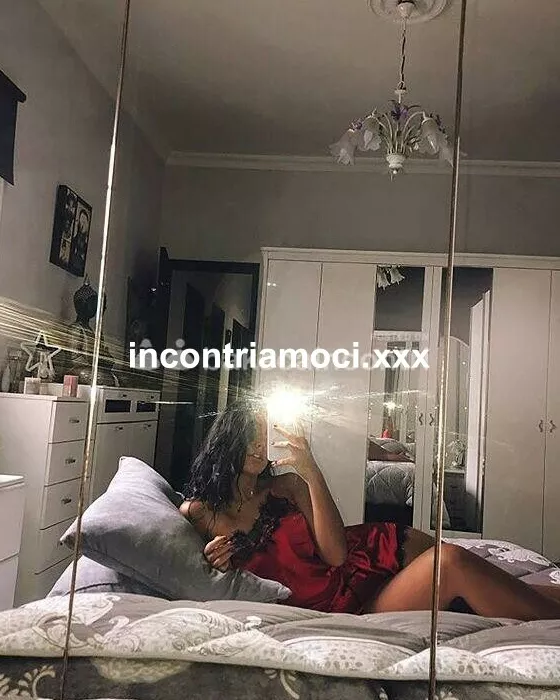 escort.it - Oggi a caserta. Mora, dolce e sensuale massaggiatrice italiana👠💄