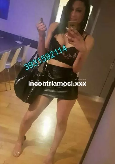 escort.it - PATRICIA GOULARD TRANS PRIMA VOLTA! GRAN PORCONA  UN CANNONE SEMPRE IN TIRO CON UN RUBINETTO DI LATTE SEMPRE DISPONIBILE PORCA E BRAVA!