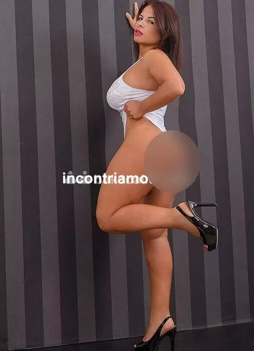 escort.it - 😈Ritornata a grande richiesta TOP CLASS la tua mistress Luna amante del lato B 🌟🌟🌟🌟 a Putignano 🥂