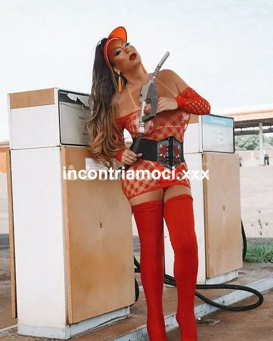 escort.it - RITORNATA A RAVENNA TRANS DONATELLA CAPUCCY GRAN PORCA TROPPO CALDA 🔥CON CAZZO PIENNO D LATTE PER VOI  FAI ANCHE COPPIA