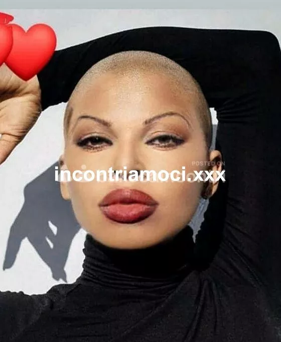 escort.it - SHARON TRANSESSUALE MILF MOLTO VERSATILE!!!