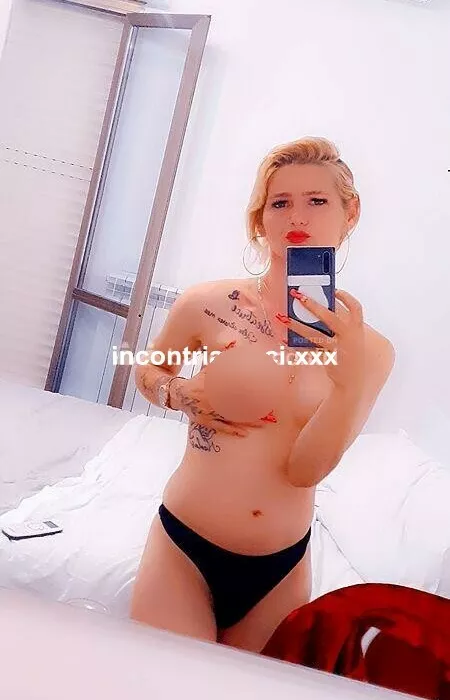 escort.it - SIDONIA regina del piacere sesso in tute le posizioni