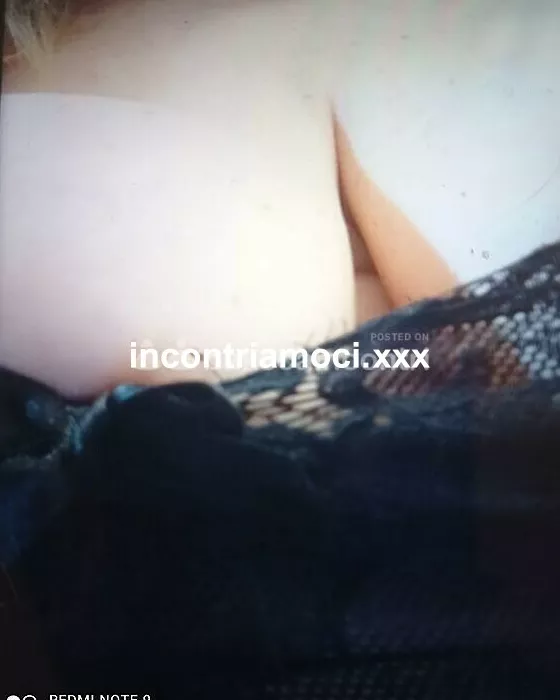 escort.it - Signora, solo video videochiamate