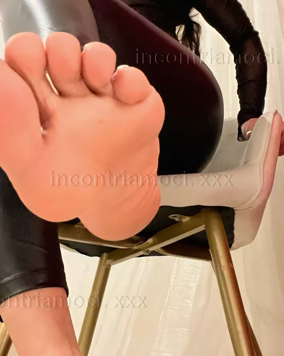 escort.it - Sono Dea Nefertiti, splendida Mistress ..,
