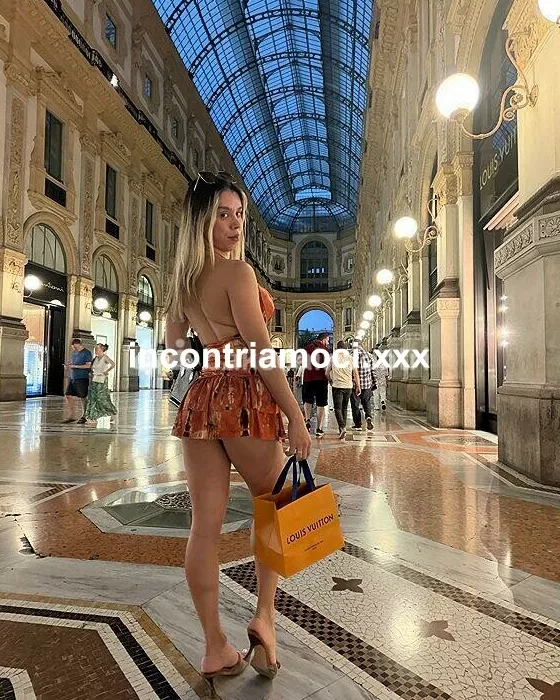 escort.it - TRANS BIONDA , ATTIVA O PASSIVA, 20 CM DI CAZZO , NOVITA , VIA CORSO BUENOS AIRES , ELEGANTE E FINA , SOLO PER UOMO DI BUON GUSTO,