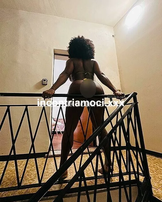 escort.it - UTIMO GIORNO FOTO FATTA A CASA OGGI A VIGEVANO   JULIA TRANS COM 8 SENO 21 MOTIVO PER VENIRE DA ME