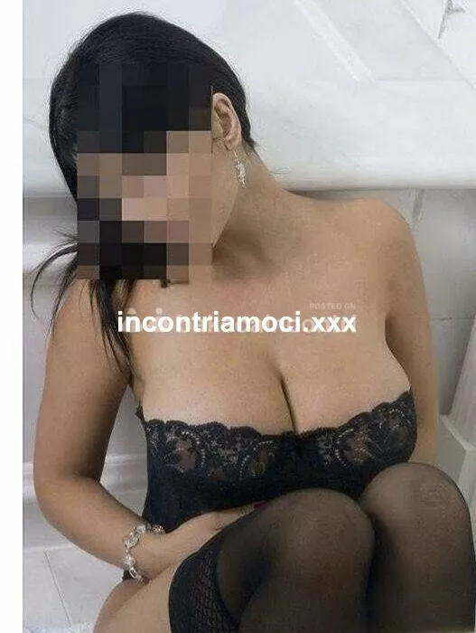 escort.it - Veronica È Appena Arrivata In città , Una Ragazza Strepitosa E Super Sexy! Preparatevi A Momenti Hot Con Foto Vere !