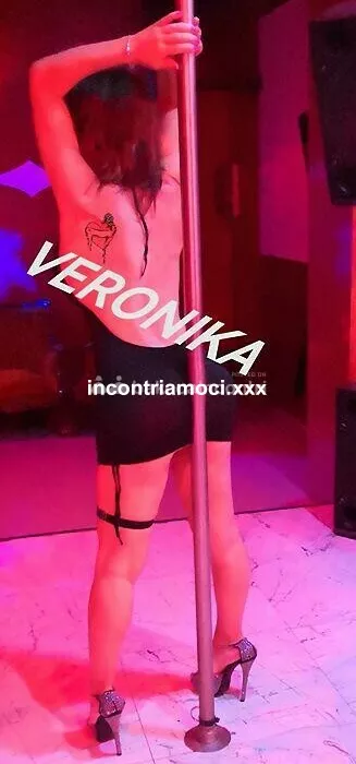 escort.it - VERONIKA👅 ITALIANA SEXY MOGLIETTINA LUSSURIOSA E TRAVOLGENTE 👄
MOGLIETTINA ITALIANA MOLTO BELLA PROVOCANTE 😋
