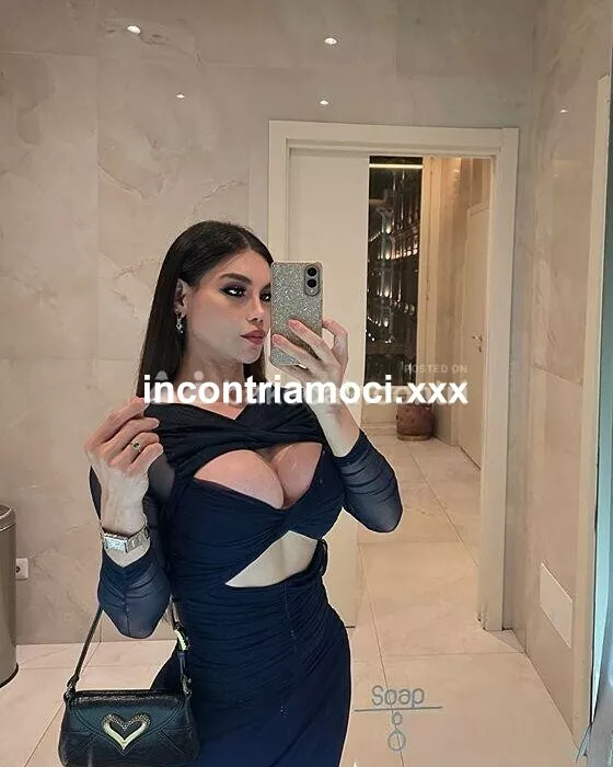 escort.it - ZONA CHIESANUOVA new new ❤💝unica top trans💞💝stupenda kim ❤💝💘💟💄 super porca 💝💞💝bella come in foto, alta 1,70 , 6 misura di seno, 22cm di cazzo. capelli